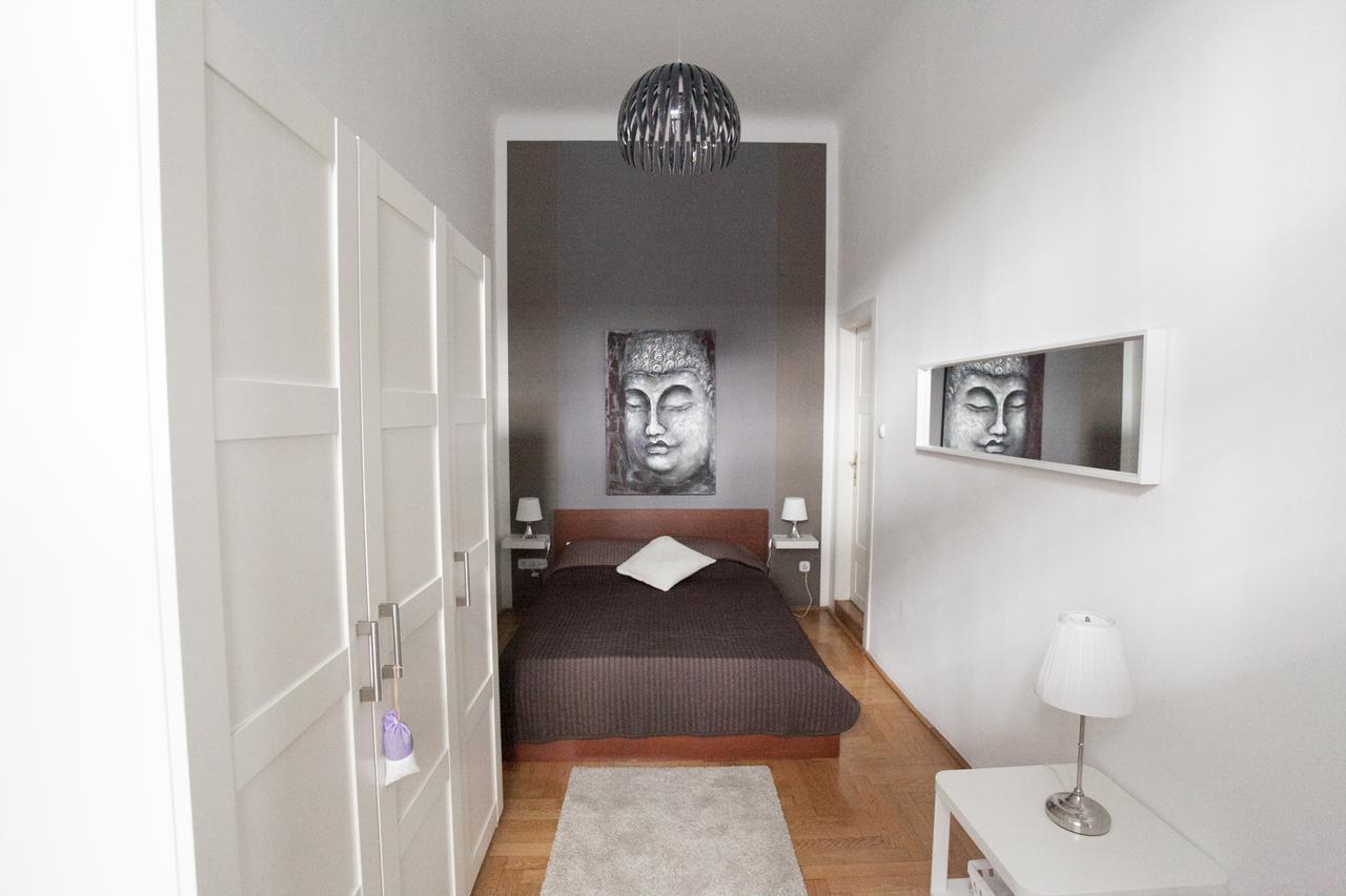 Royal Center Apartment Budapest Bagian luar foto