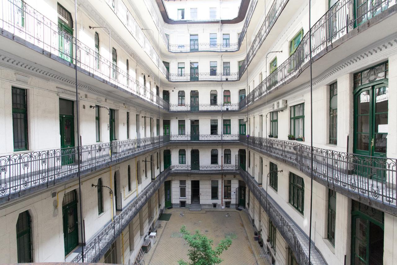 Royal Center Apartment Budapest Bagian luar foto