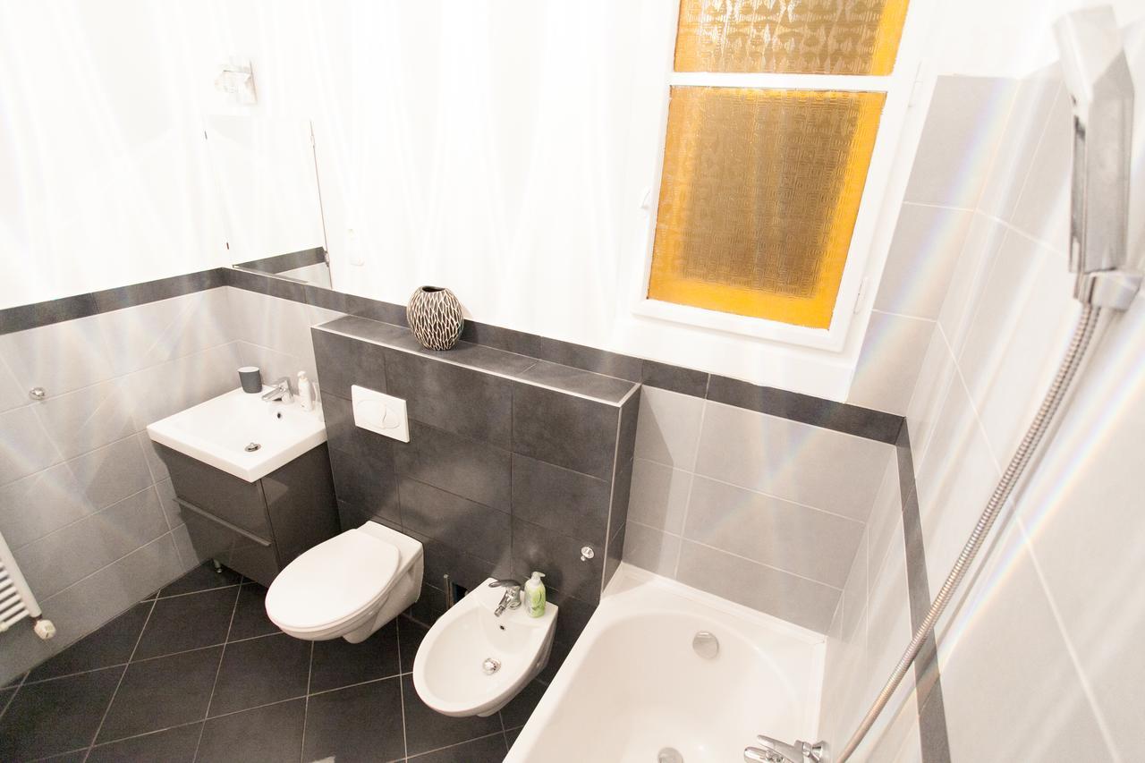 Royal Center Apartment Budapest Bagian luar foto