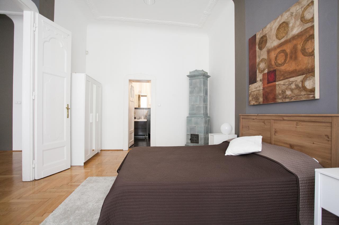 Royal Center Apartment Budapest Bagian luar foto