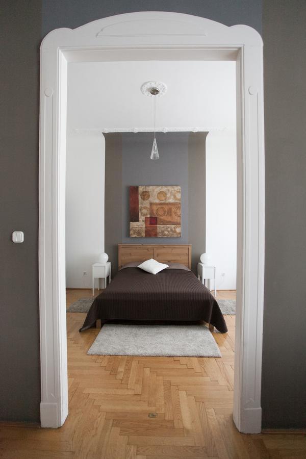 Royal Center Apartment Budapest Bagian luar foto
